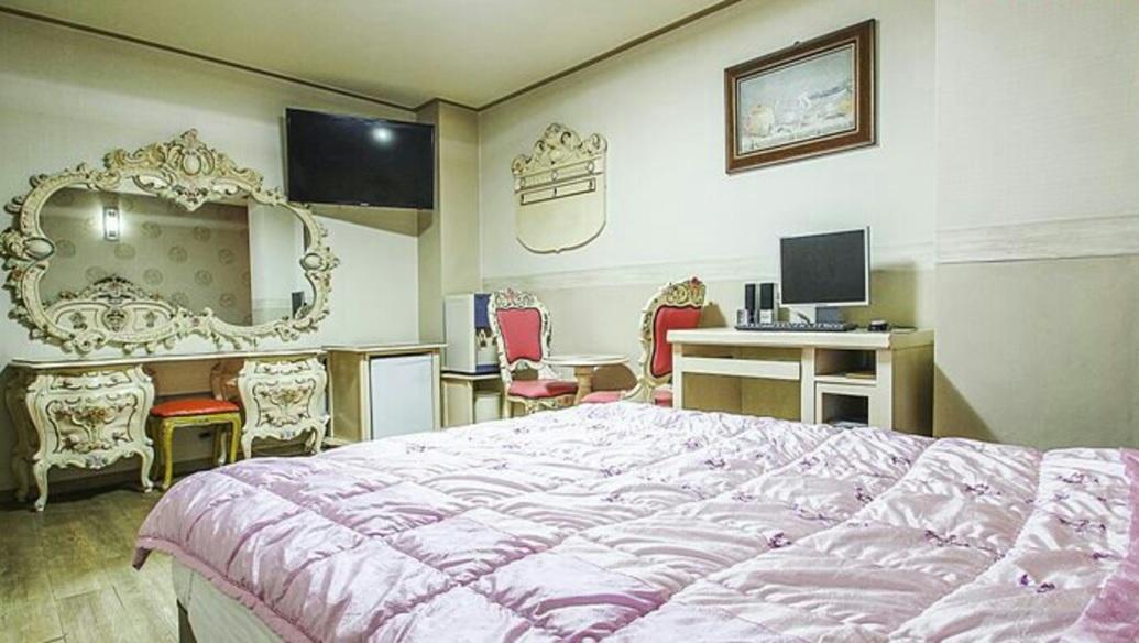 Bobos Hotel Jeju Exterior photo